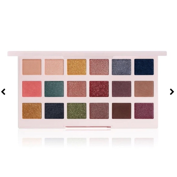 Ciaté The Editor Palette - Picture 5 of 5